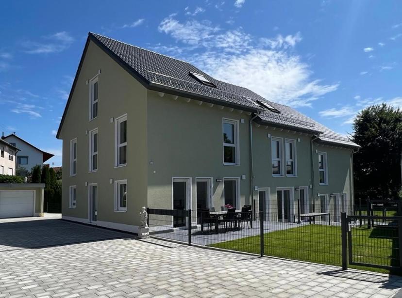 Ferienhaus Ferati 金茨堡 外观 照片